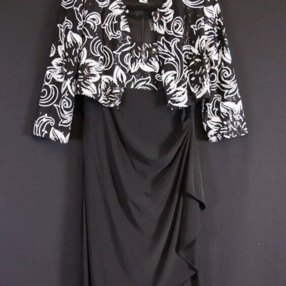Woman's Alex Evening Two-piece Dress 14W